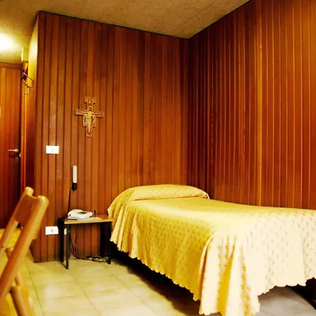 Cittadella Laudato Si' 호텔 3*